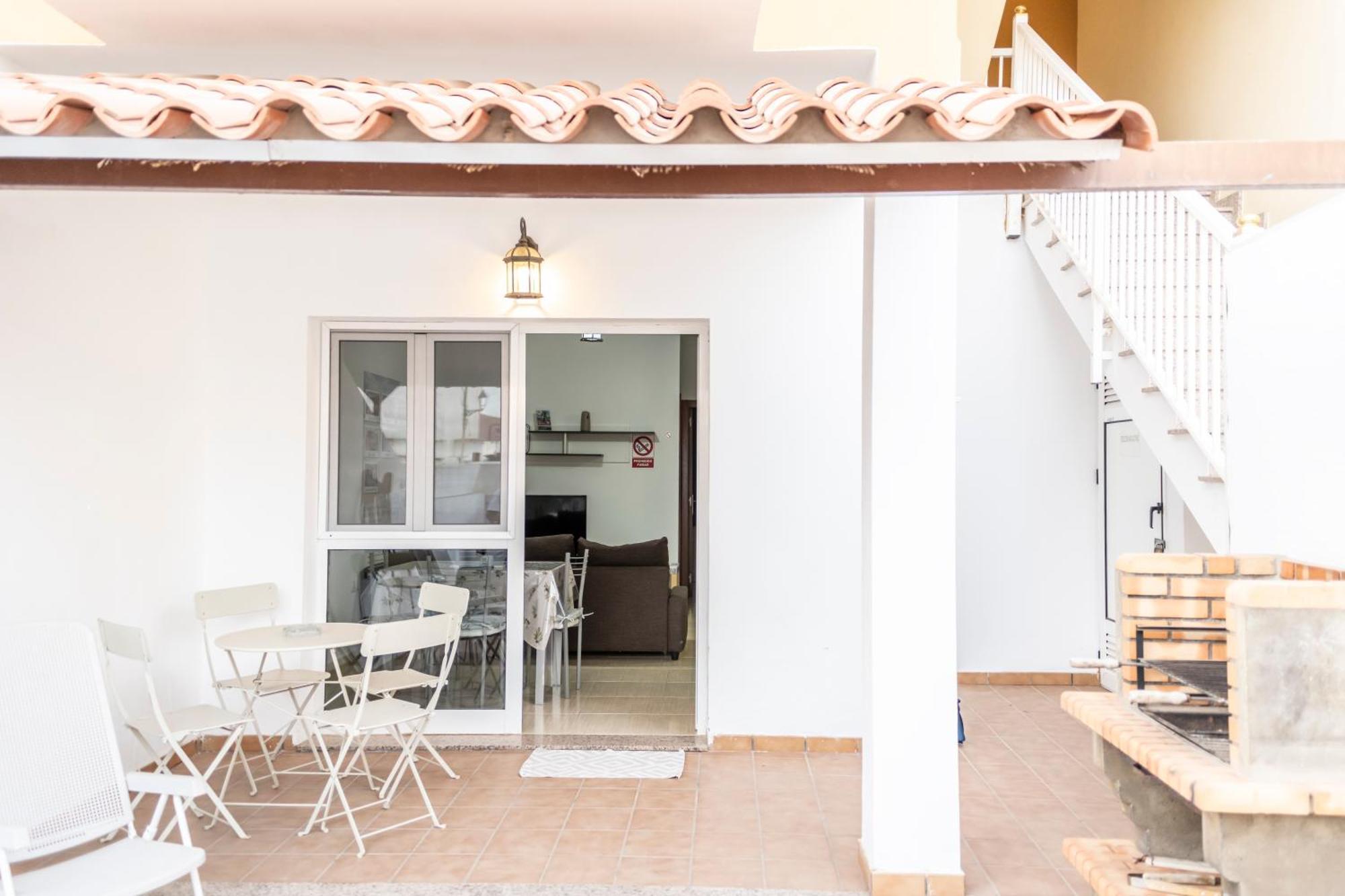 Ferienwohnung Yesenia Vv Airport El Matorral Exterior foto